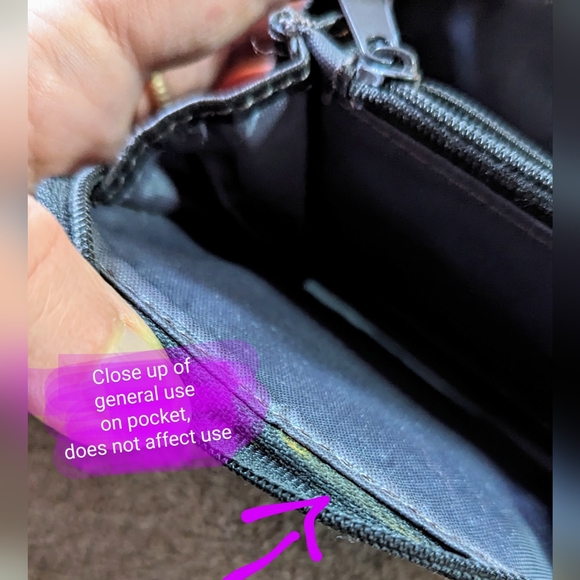 d-fusion brand, grey colour tri fold small wallet, lots of space, GUC - Picture 5 of 14